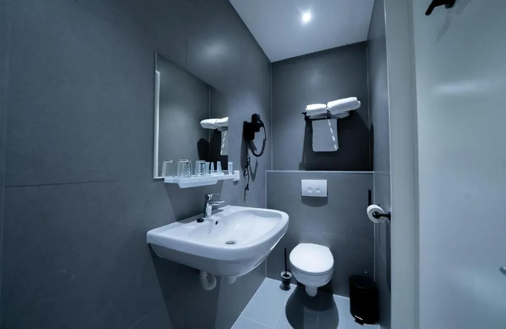Ma Airport Hotel Hoofddorp 3*,  Netherlands